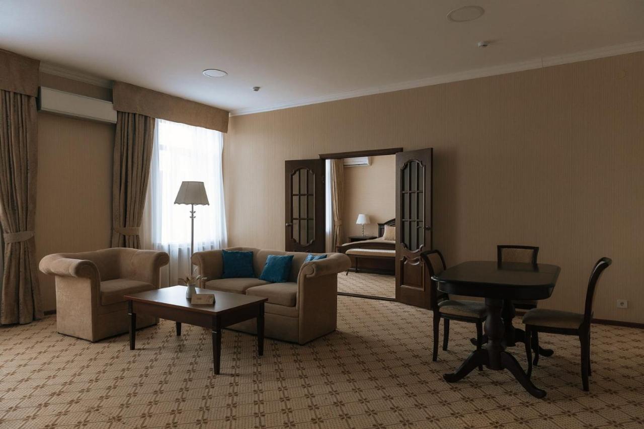 Medeu Hotel คอสตาเนย์ ภายนอก รูปภาพ