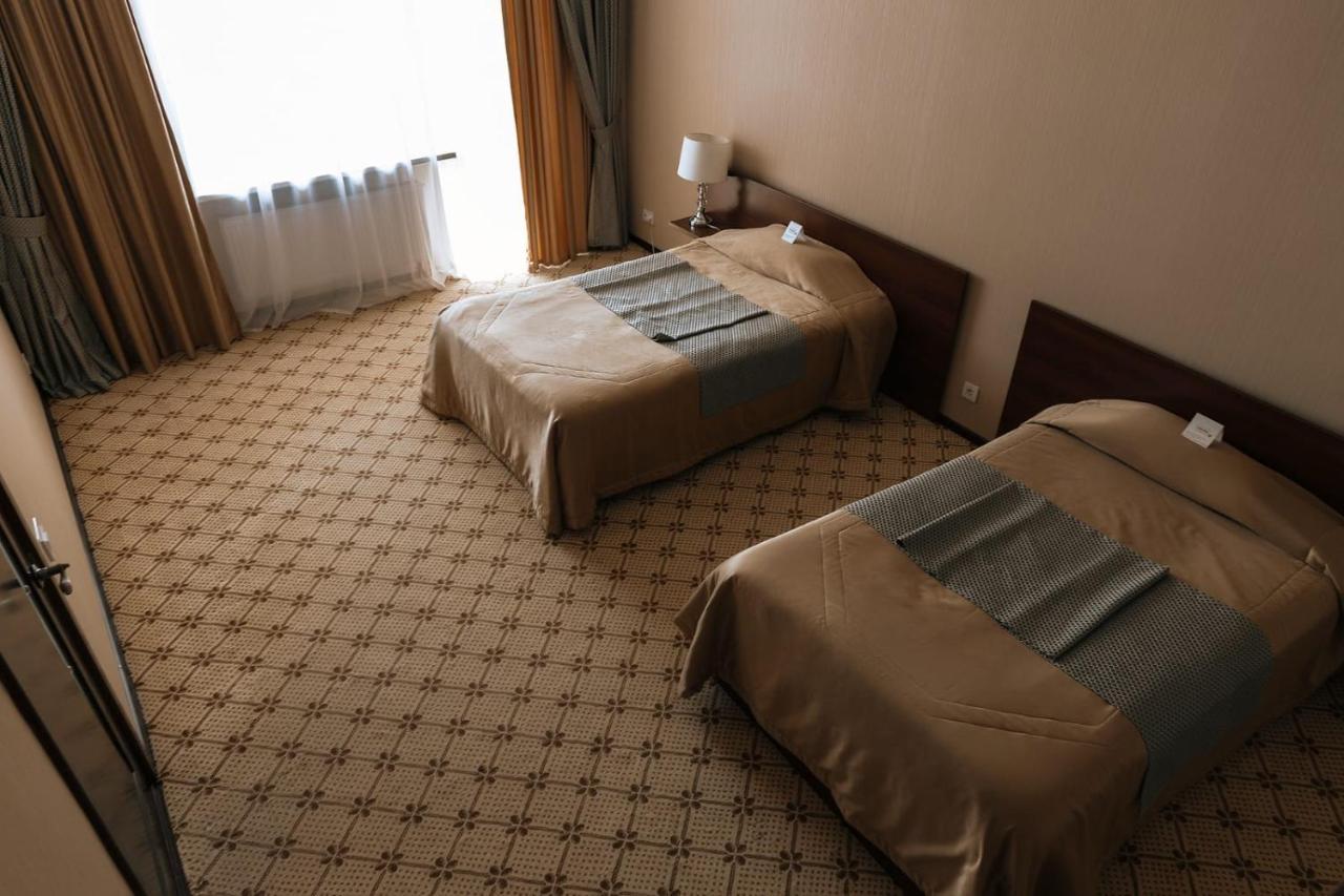 Medeu Hotel คอสตาเนย์ ภายนอก รูปภาพ