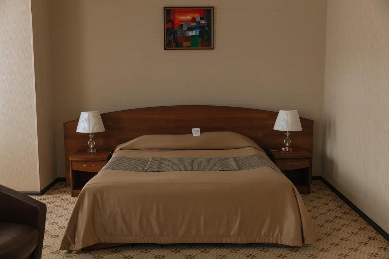 Medeu Hotel คอสตาเนย์ ภายนอก รูปภาพ
